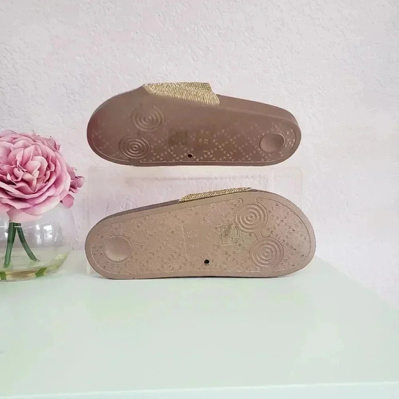 Rose Gold Rhinestone Flip Flop - Picture 4 of 5